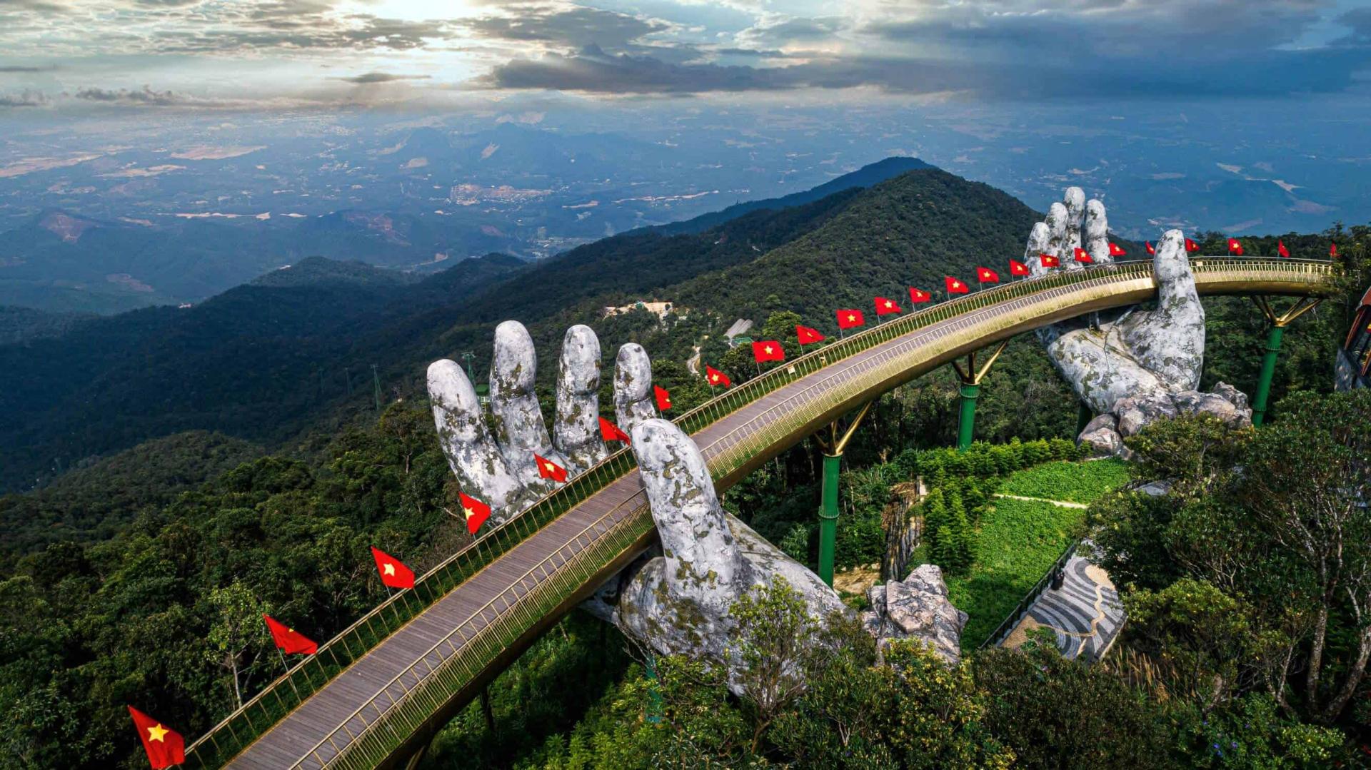 CENTRAL REGION VIETNAM TOUR 2025 BA NA HILLS - HUE IMPERIAL CITY LA VANG HOLY LAND - PHONG NHA CAVE 3D2N